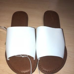 Women sandals white size 7